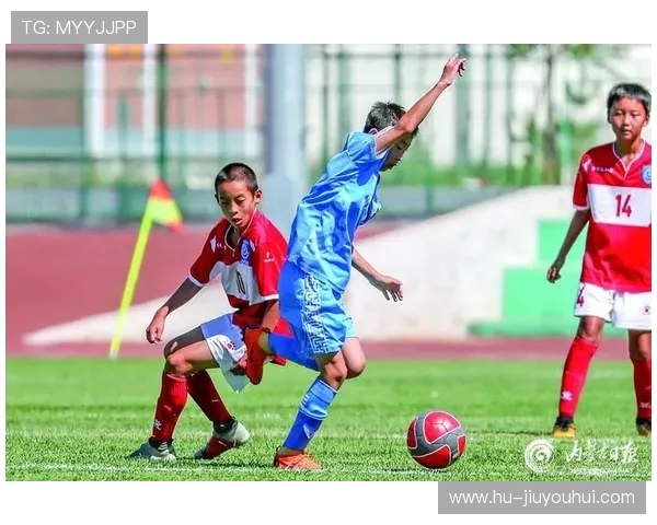 菁英杯足球赛激战正酣 各队角逐激烈 决赛前景扑朔迷离